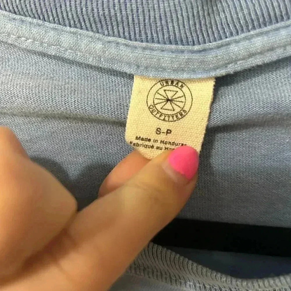 Urban  outfitters 5/$25 🎀 Divine graphic longsleeve tee S - Picture 5 of 5